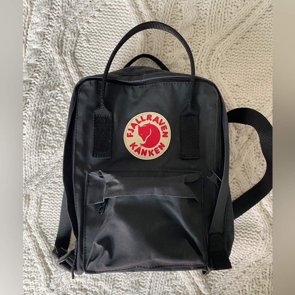 Fjallraven Kanken mini backpack in black